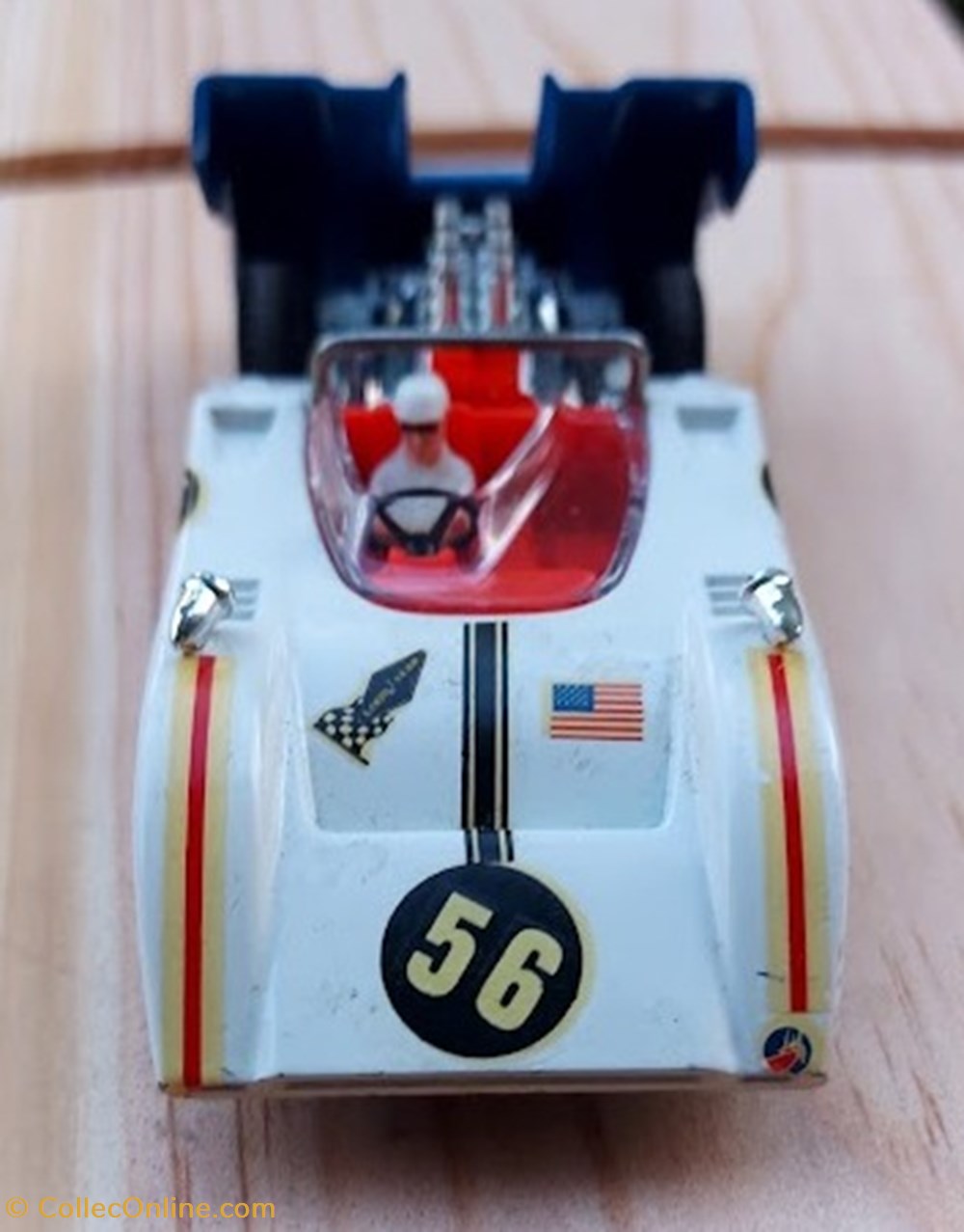 Mclaren M 8 Blanche a capot bleu modeles reduits voitures mclaren m 8 blanche a capot bleu