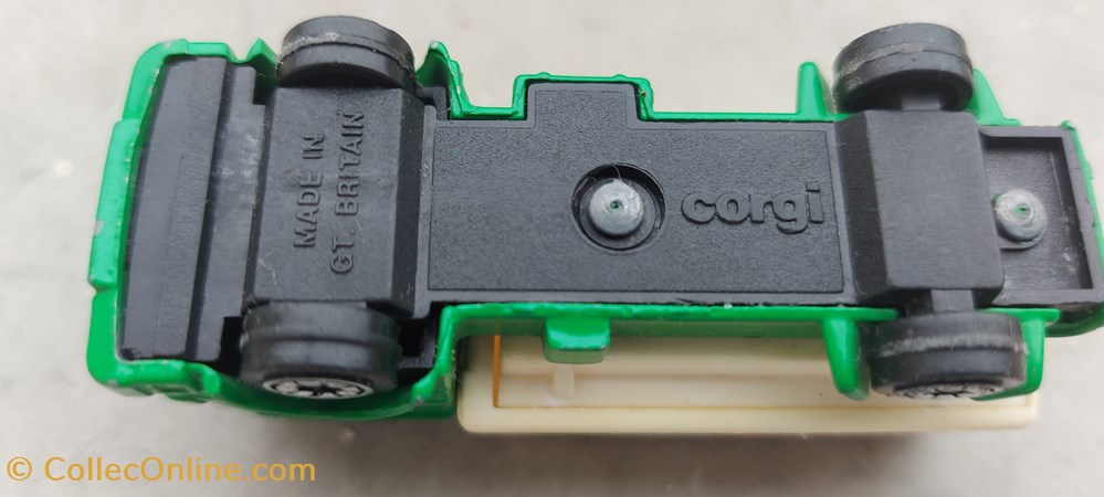 CAMION BP OIL CORGI 5 modeles reduits camions camion bp oil corgi