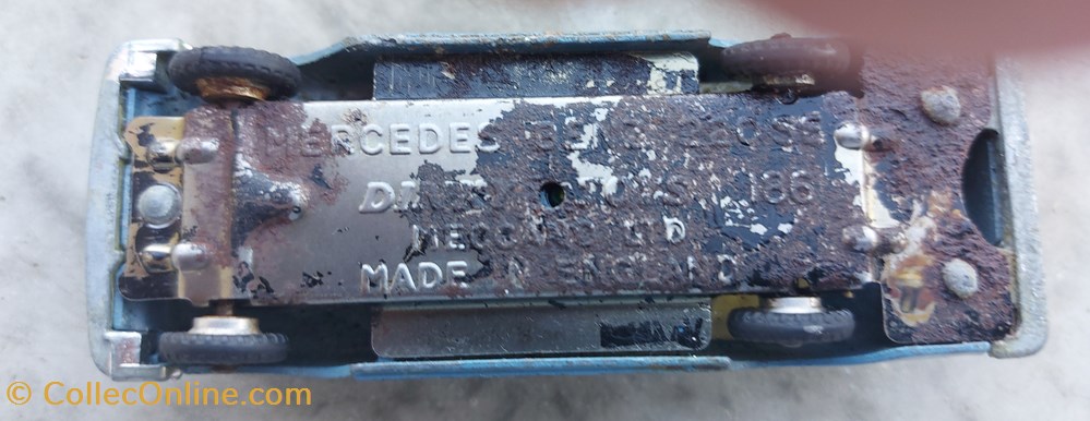 modeles reduits voitures mercedes 220 se bleue petrole 186