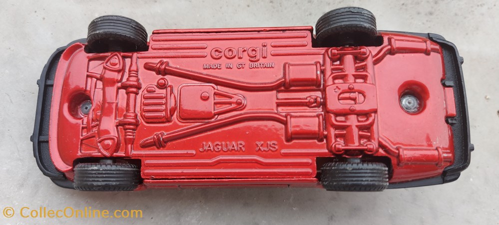 modeles reduits voitures jaguar xjs rouge corgi 1978 81
