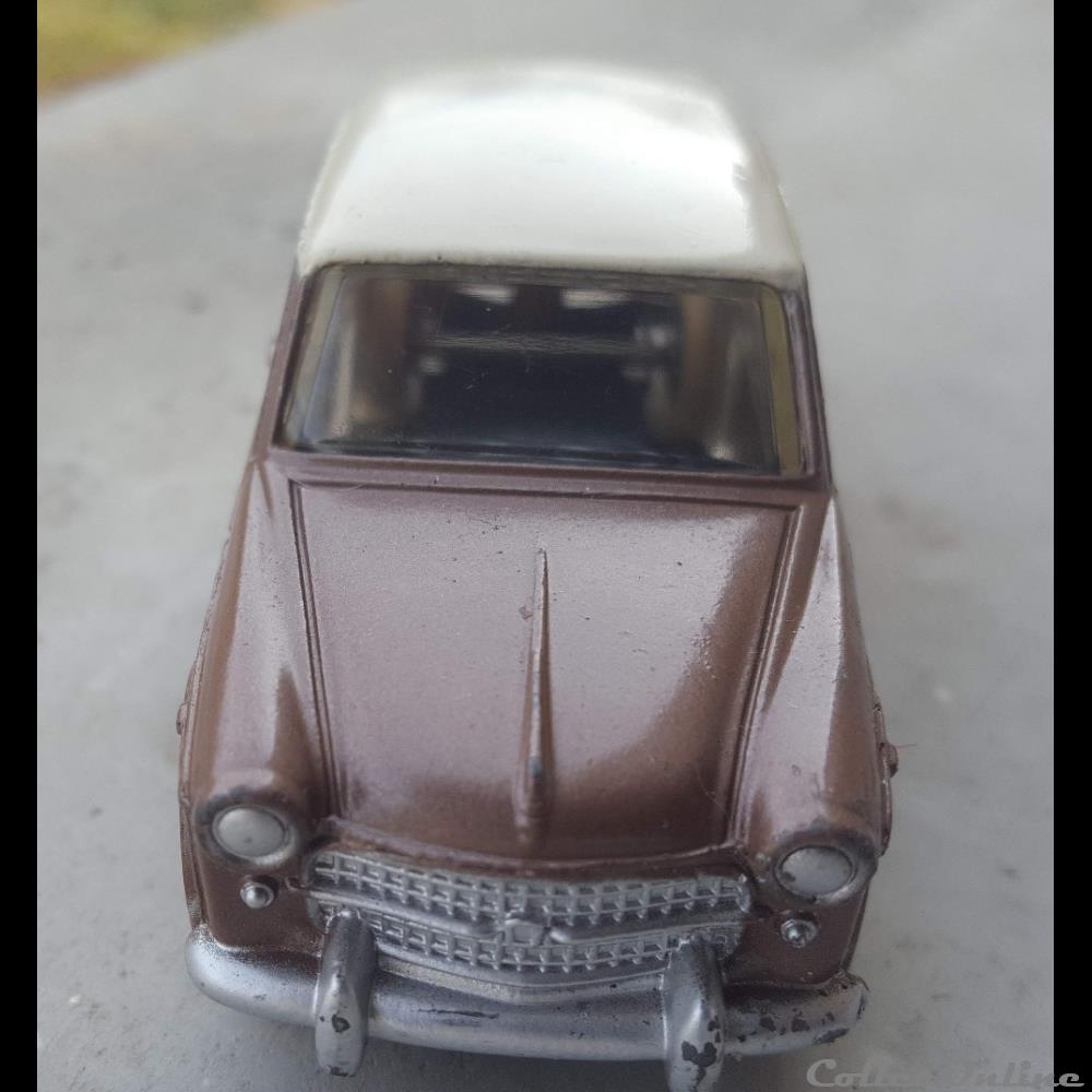Fiat 1200 Grande vue havane/ivoire 3 modeles reduits voitures fiat 1200 grande vue havane ivoire