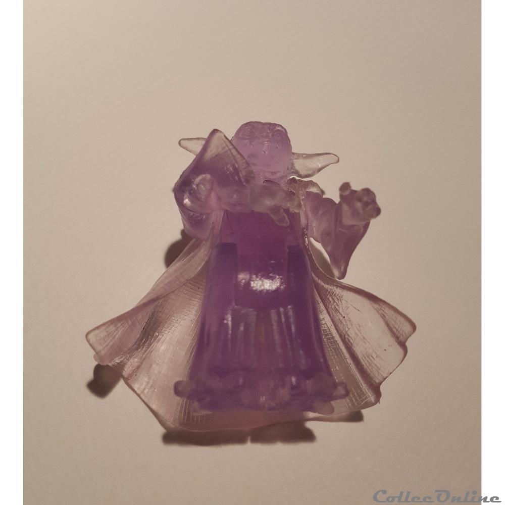 figurine cinema 2005 star wars revenge of the sith holographic yoda