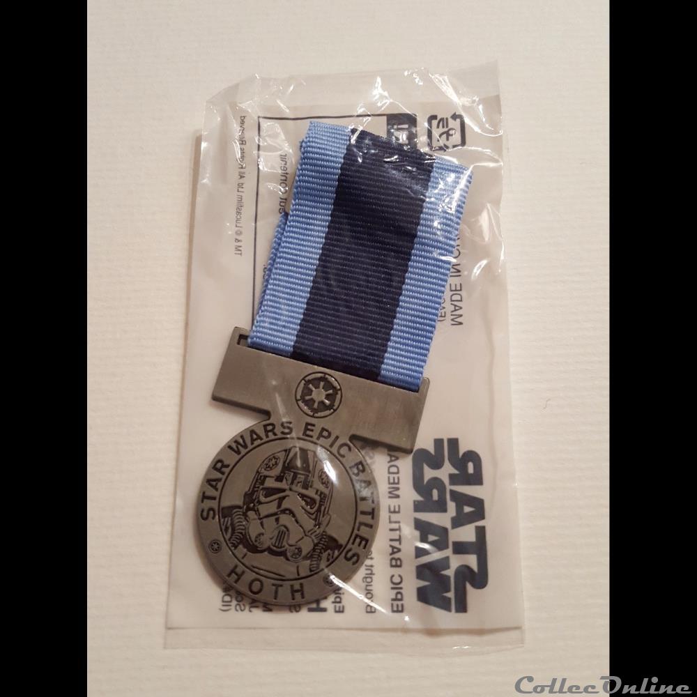 2015 - ToysRUs - MédailleStar Wars Epic Battles Hoth - 1/4 autre 2015 toysrus medaillestar wars epic battles hoth 1 4