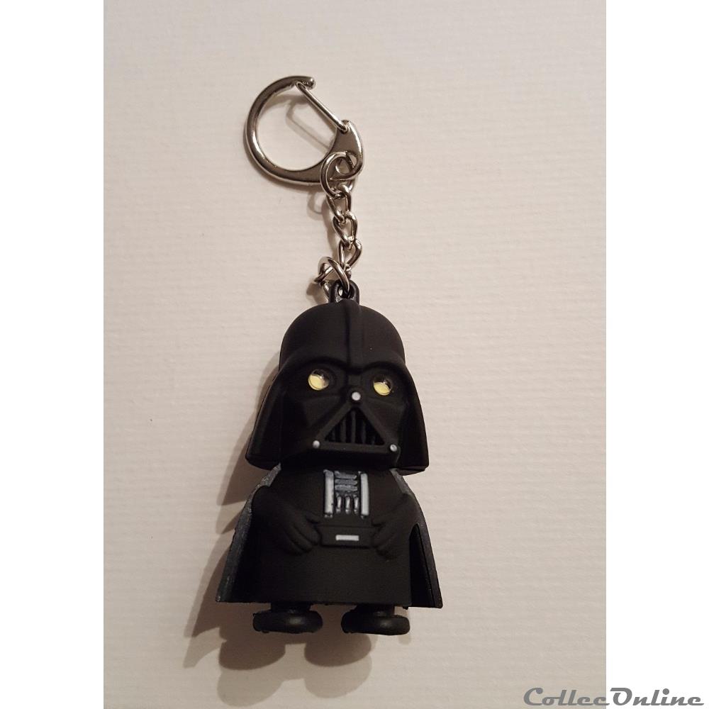 2016 - Star Wars - Porte Clés lumineux Dark Vador voiture autre 2016 star wars porte cles lumineux dark vador