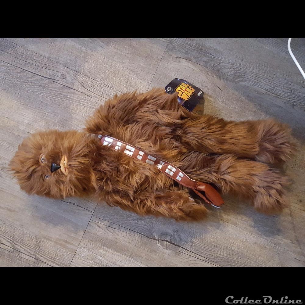 2015 - Peluche Chewbacca jeux jouet autre montre publicitaire 2015 peluche chewbacca