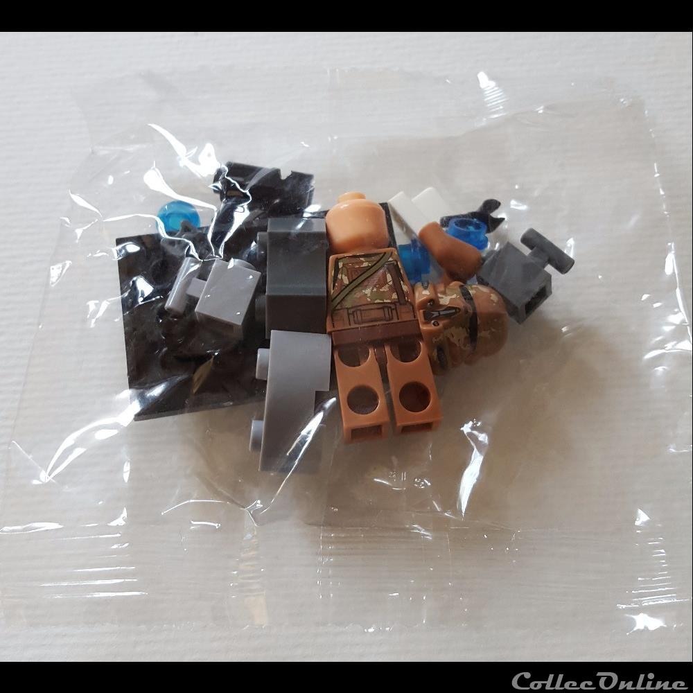 2015 - Star Wars Building Toy - Geonosis figurine cinema 2015 star wars building toy geonosis