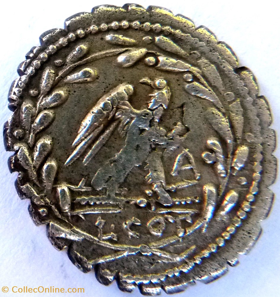 Gens Aurelia -105/Denier serratus/Vulcain monnaies antiques av jc ap romaines republicaines imperiales gens aurelia 105 denier serratus vulcain
