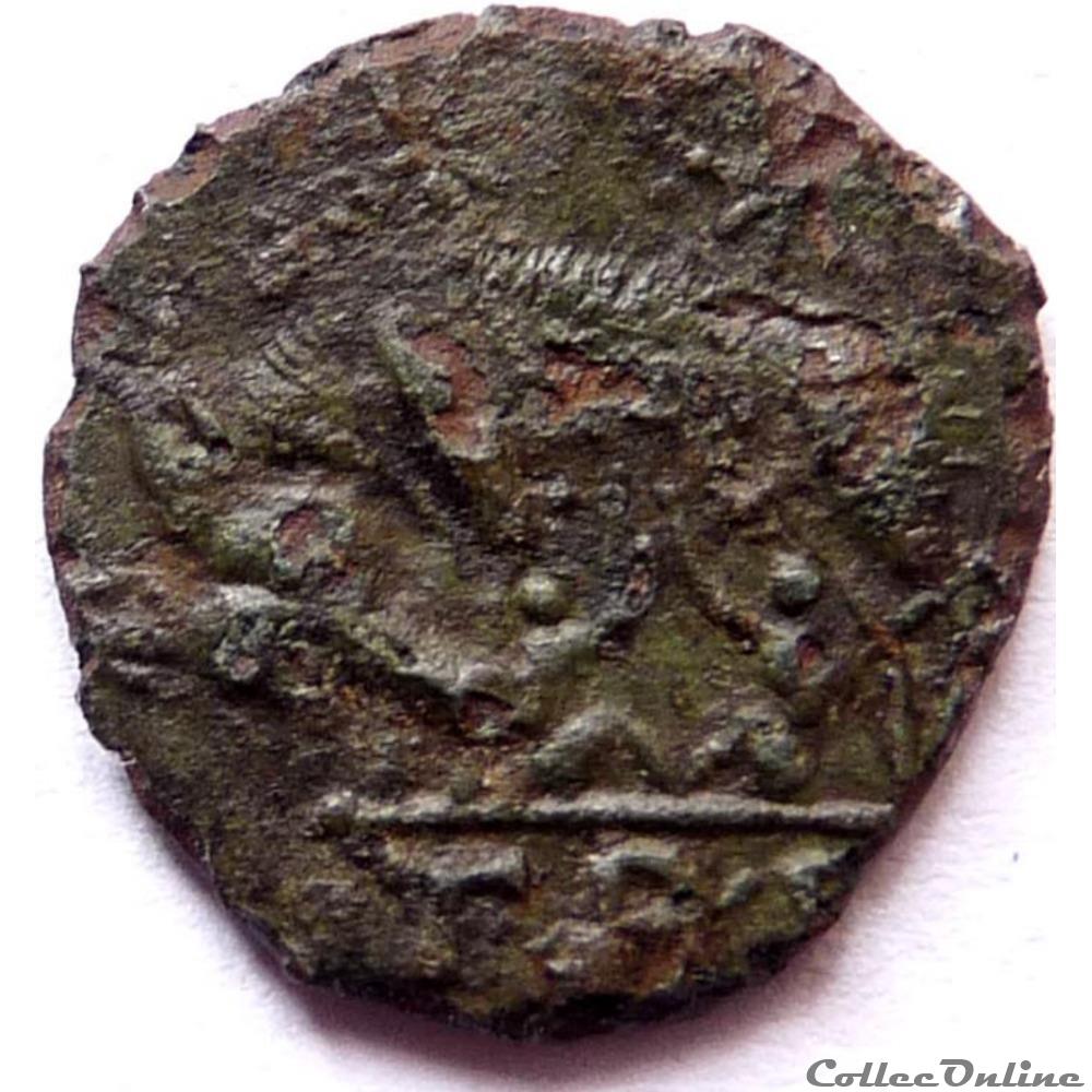 Imitation hybride Constantin et louve monnaie antique av jc ap romaine imitation hybride constantin et louve