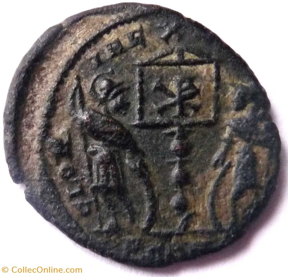 Delmace 335-336/Arles/GLORIA EXERCITVS monnaies antiquite av jc ap romaines republicaines imperiales delmace 335 336 arles gloria exercitvs
