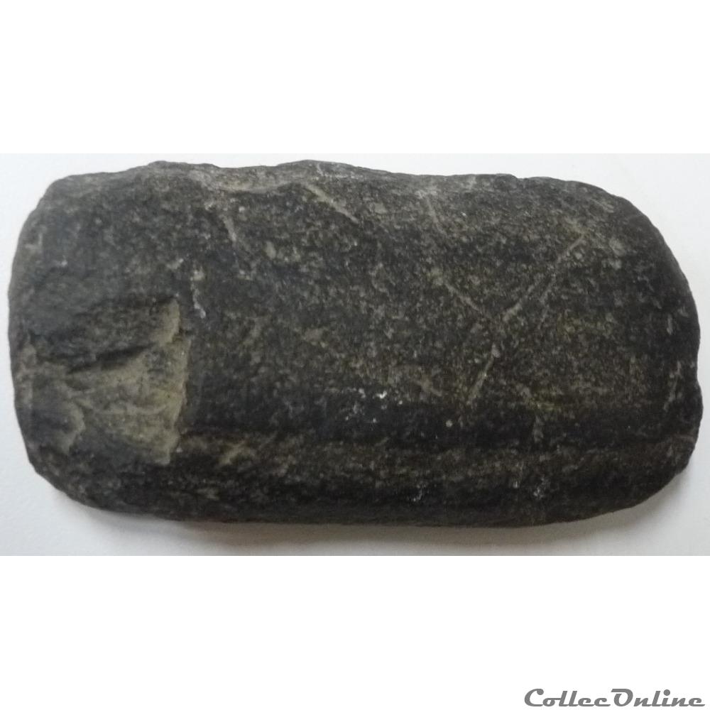 art antiquite archeologie europe hache du neolithique