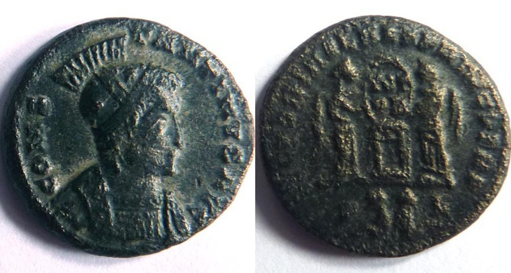 VICTORIAE LAET PRINC PERP/320/Lyon monnaies antiques romaines imperiales republicaines victoriae laet princ perp 320 lyon