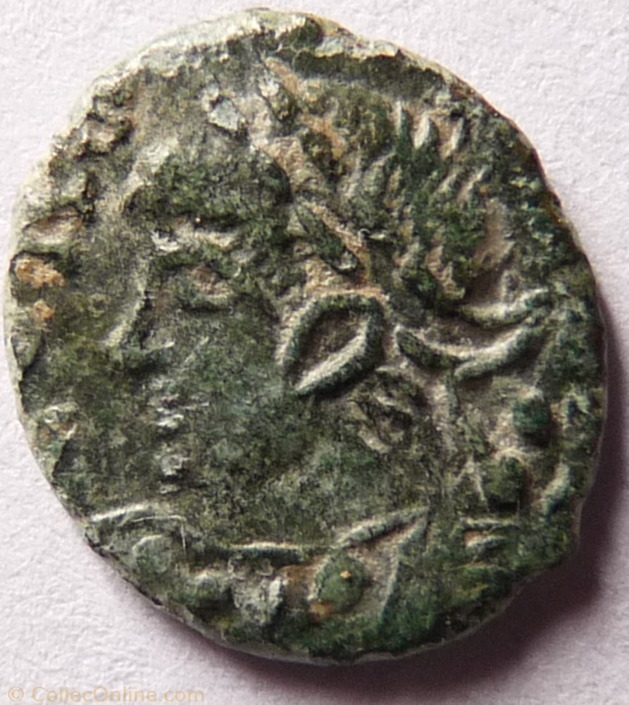 Imitation hybride Constantinople/Frodon Sacquet monnaie antique av jc ap romaine imitation hybride constantinople frodon sacquet