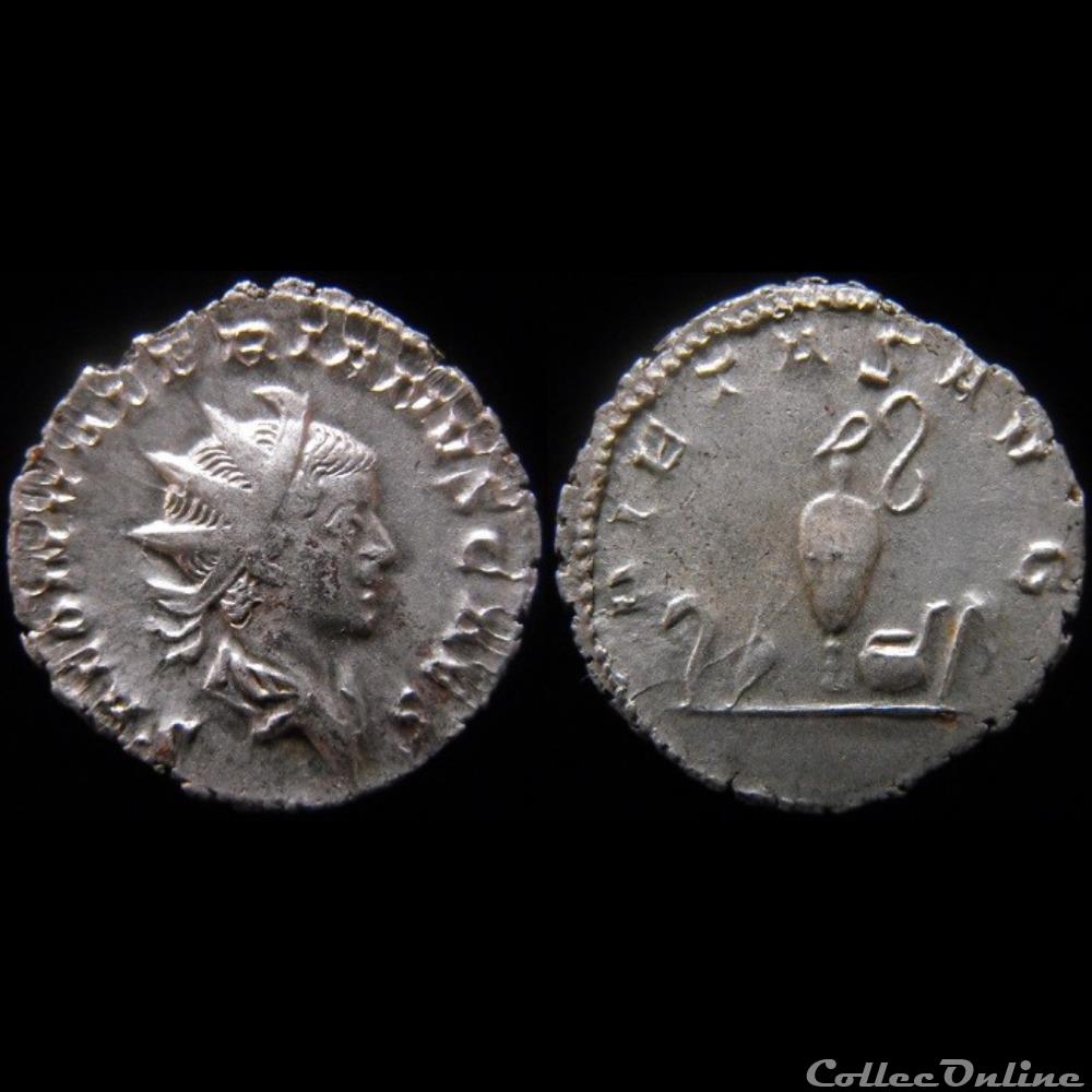 monnaie antique romaine salonin pietas avg