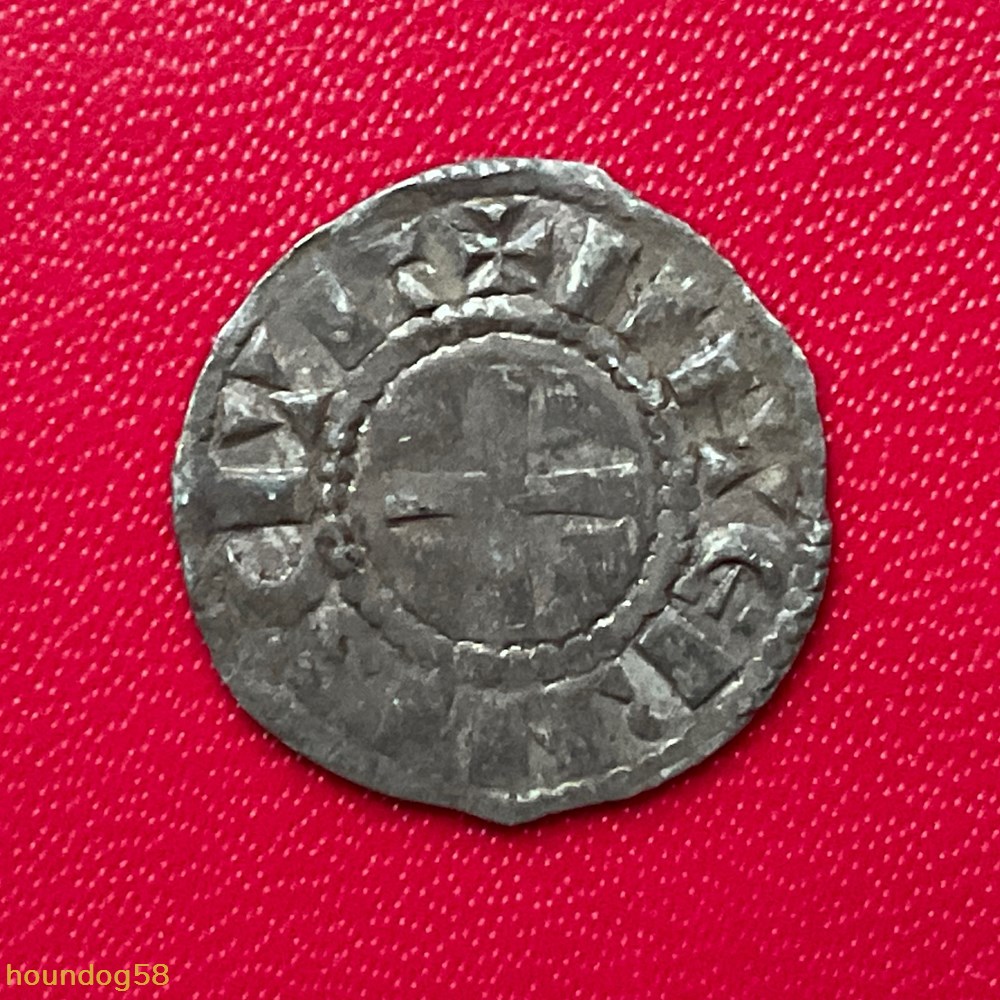 Comté de Nevers denier Gui 1er (1168-1175) monnaies europe medievale a france feodales comte de nevers denier gui 1er 1168 1175