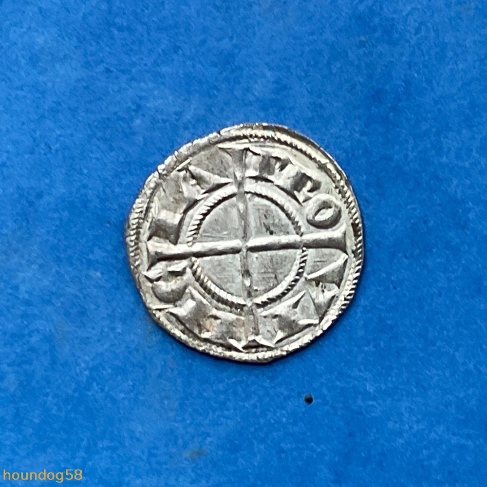 Comté de Provence denier à la mitre Alphonse I avec l’archevêque d’Arles Raymond monnaies europe medievale france feodales comte de provence denier a la mitre alphonse i avec l archeveque d arles raymond