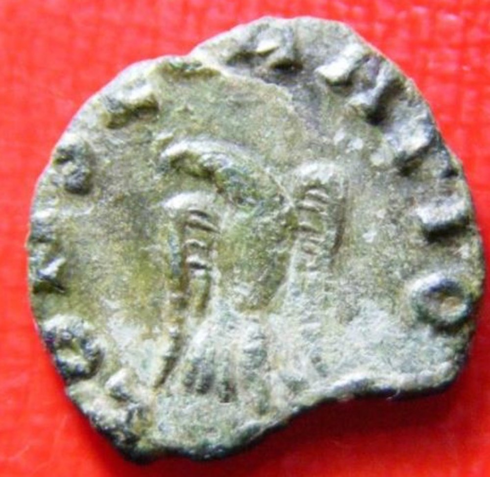 Antoninien - CLAUDE II LE GOTHIQUE - CONSECRATIO monnaies antiques romaines imperiales et republicaines antoninien claude ii le gothique consecratio