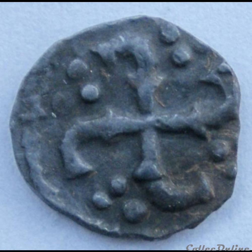 monnaies europe medievale france merovingiennes denier de paris a la swastika et a la croix ancree