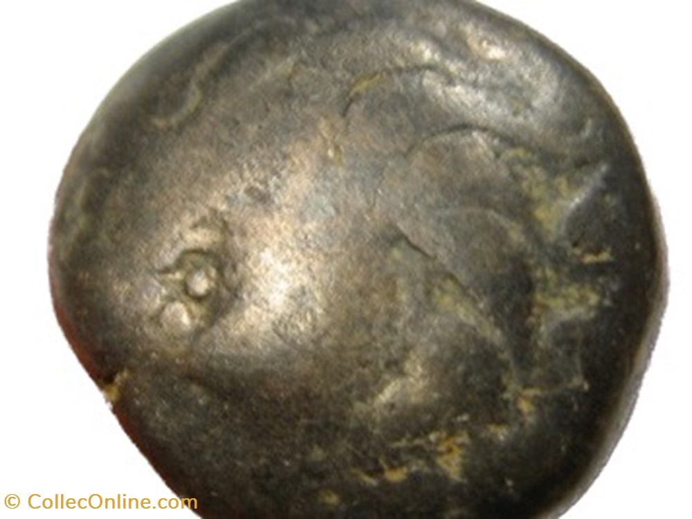 Statère en électrum au triskèle, type de Chenôves ÉDUENS BIBRACTE, région du Mont-Beuvray monnaies antiques celtes statere en electrum au triskele type de chenoves eduens bibracte region du mont beuvray