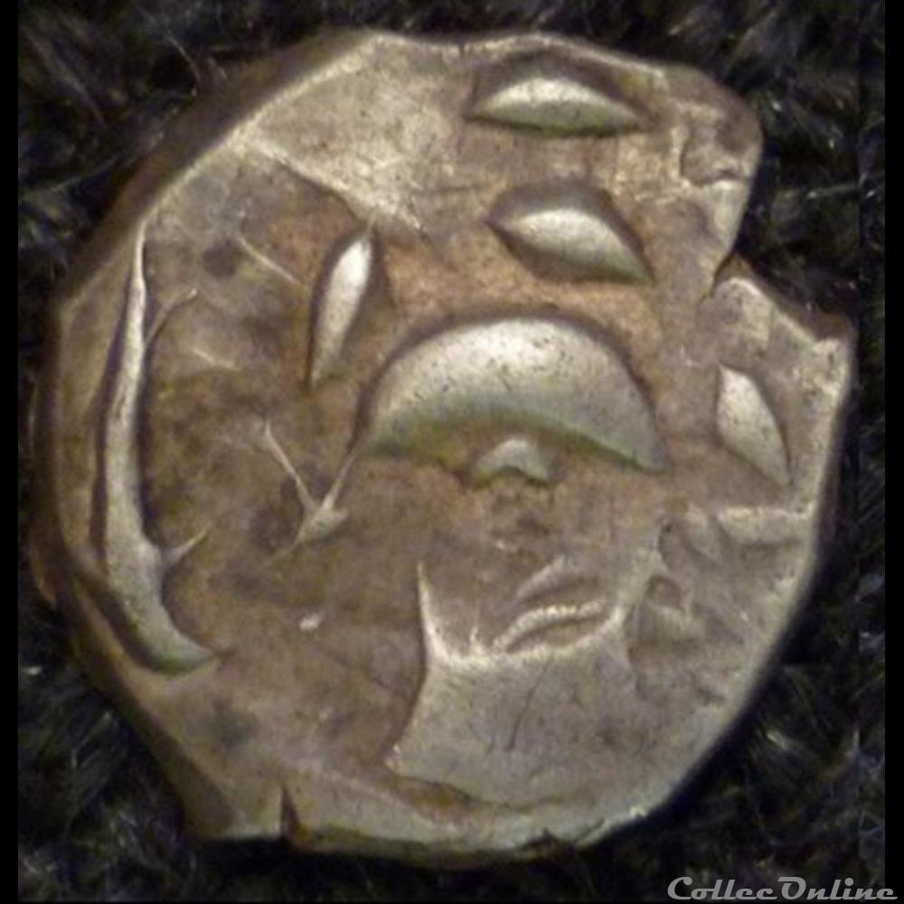 Savès 35 - Drachme à la tête Cubiste monnaie antique gauloise saves 35 drachme a la tete cubiste