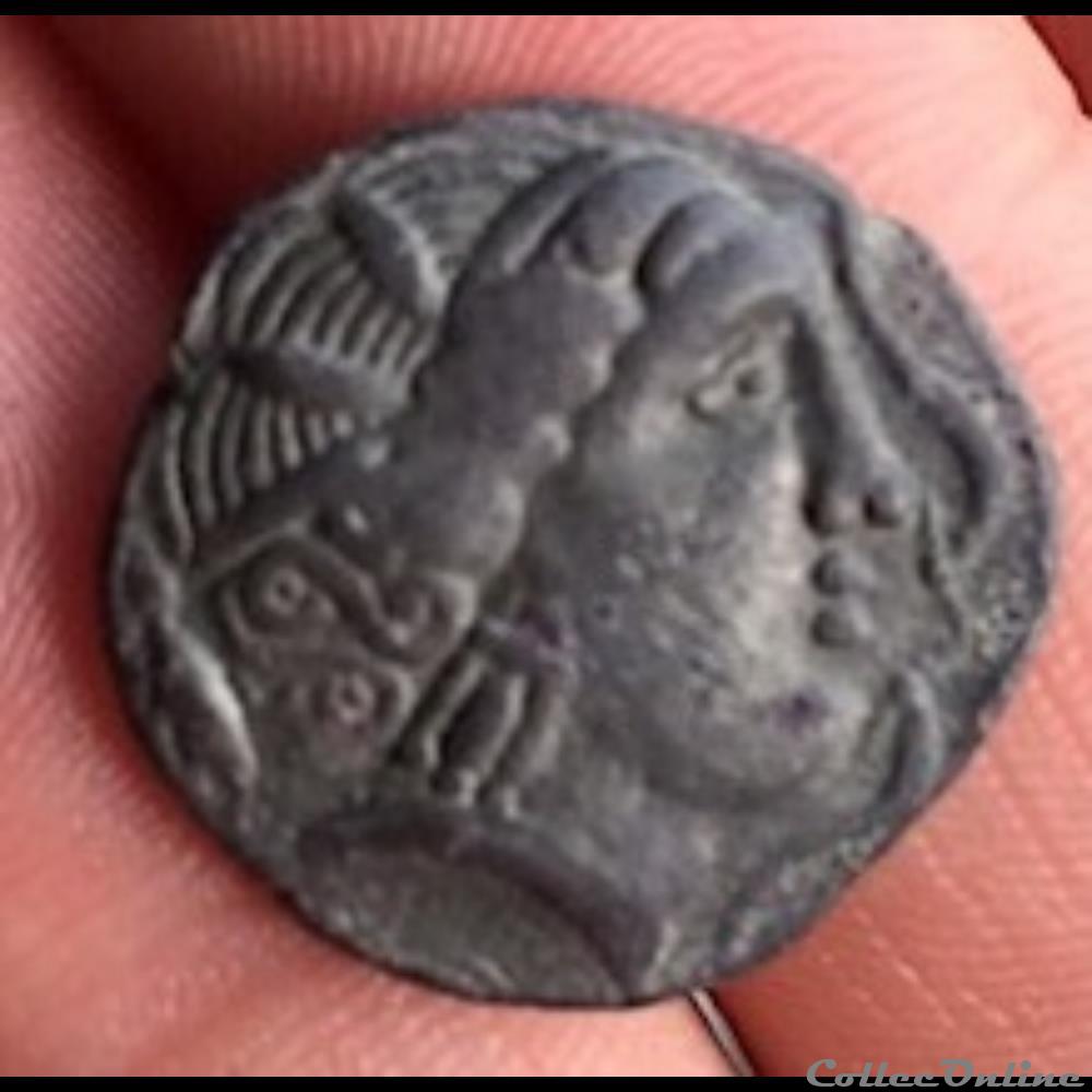 monnaie antique gauloise imitation emporion a la victoire