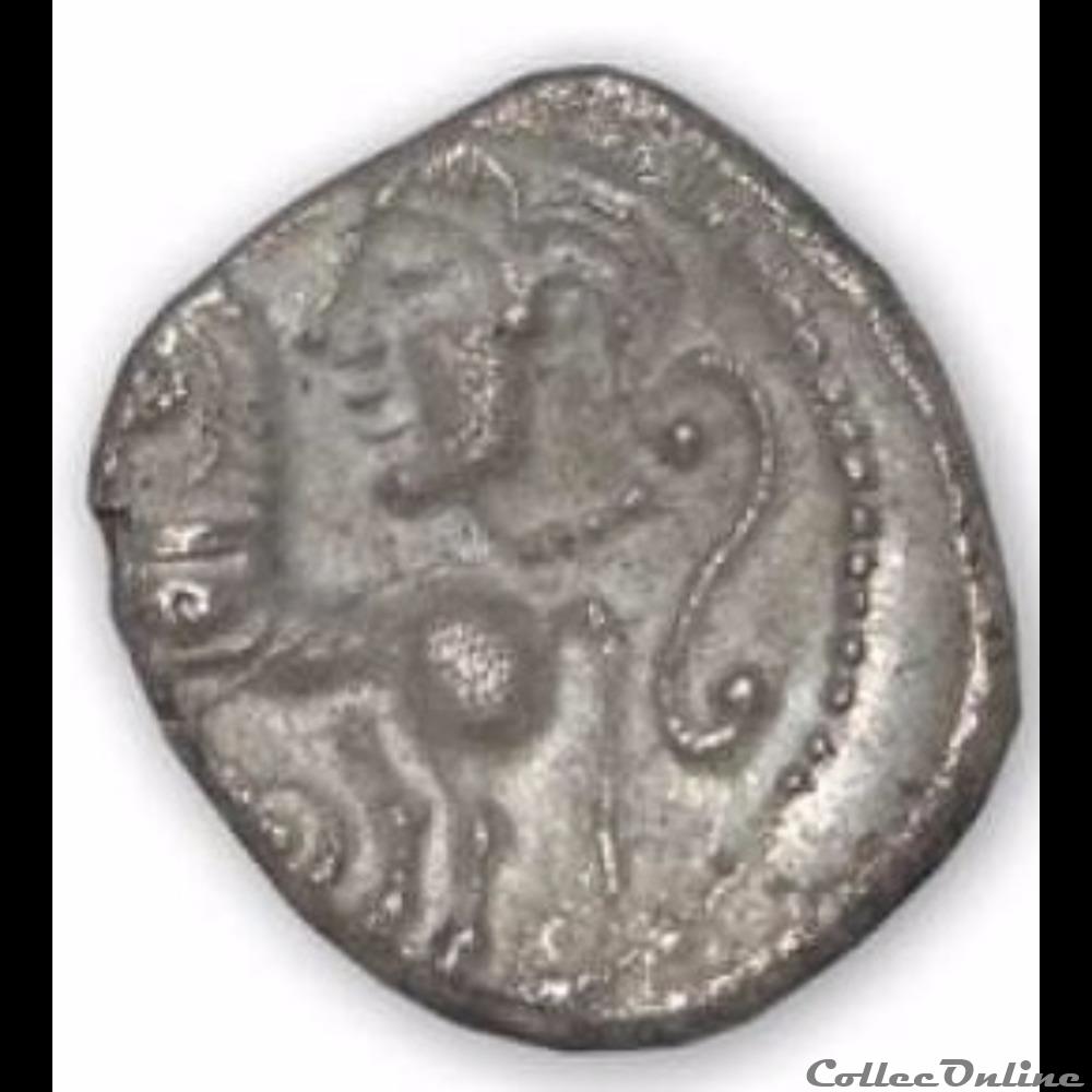 Série 1079 Drachme à la tête coupée sur le cheval monnaie antique gauloise serie 1079 drachme a la tete coupee sur le cheval