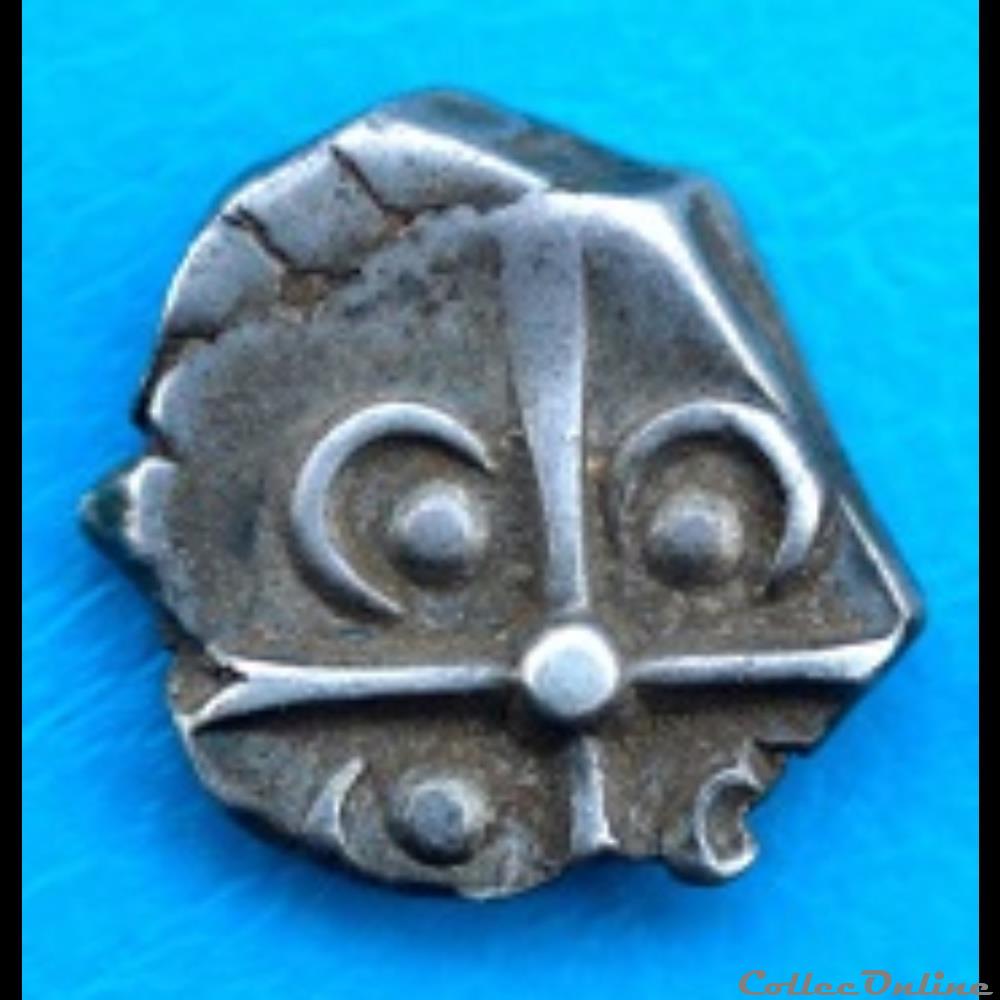 monnaie antique gauloise saves 82 drachme a la tete negroide