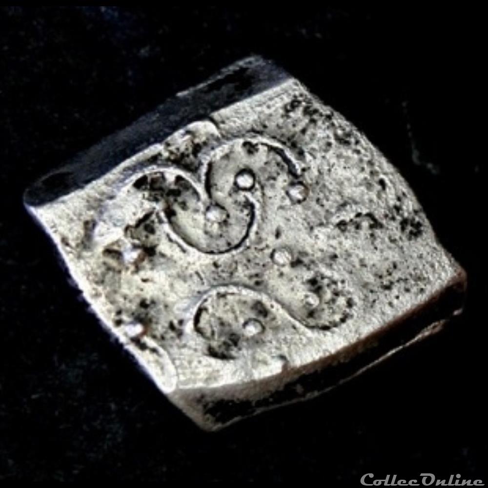 Savès 390 et 257 - Drachme au triskèle monnaie antique gauloise saves 390 et 257 drachme au triskele