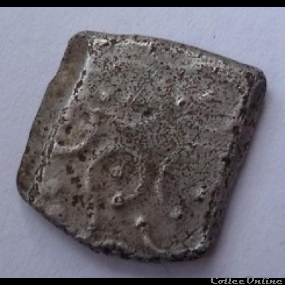 Savès 390 et 257 variante - Drachme au triskèle monnaie antique gauloise saves 390 et 257 variante drachme au triskele