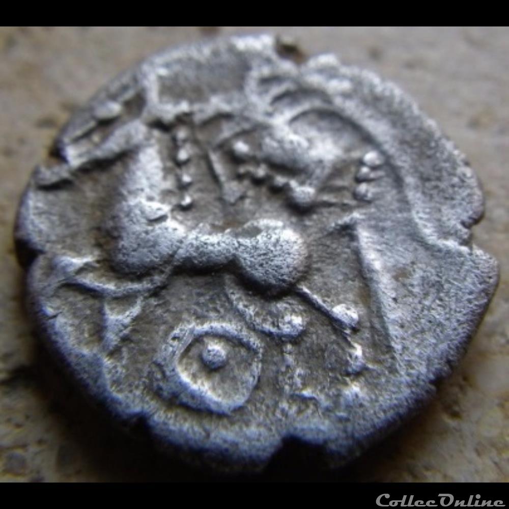 monnaie antique gauloise serie 1079 fraction a la tete coupee sur le cheval
