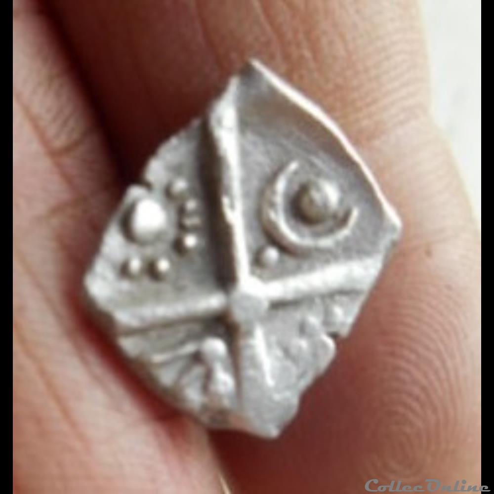 Savès 134 - 135 -136 - Drachme à la tête triangulaire monnaie antique gauloise saves 134 135 136 drachme a la tete triangulaire
