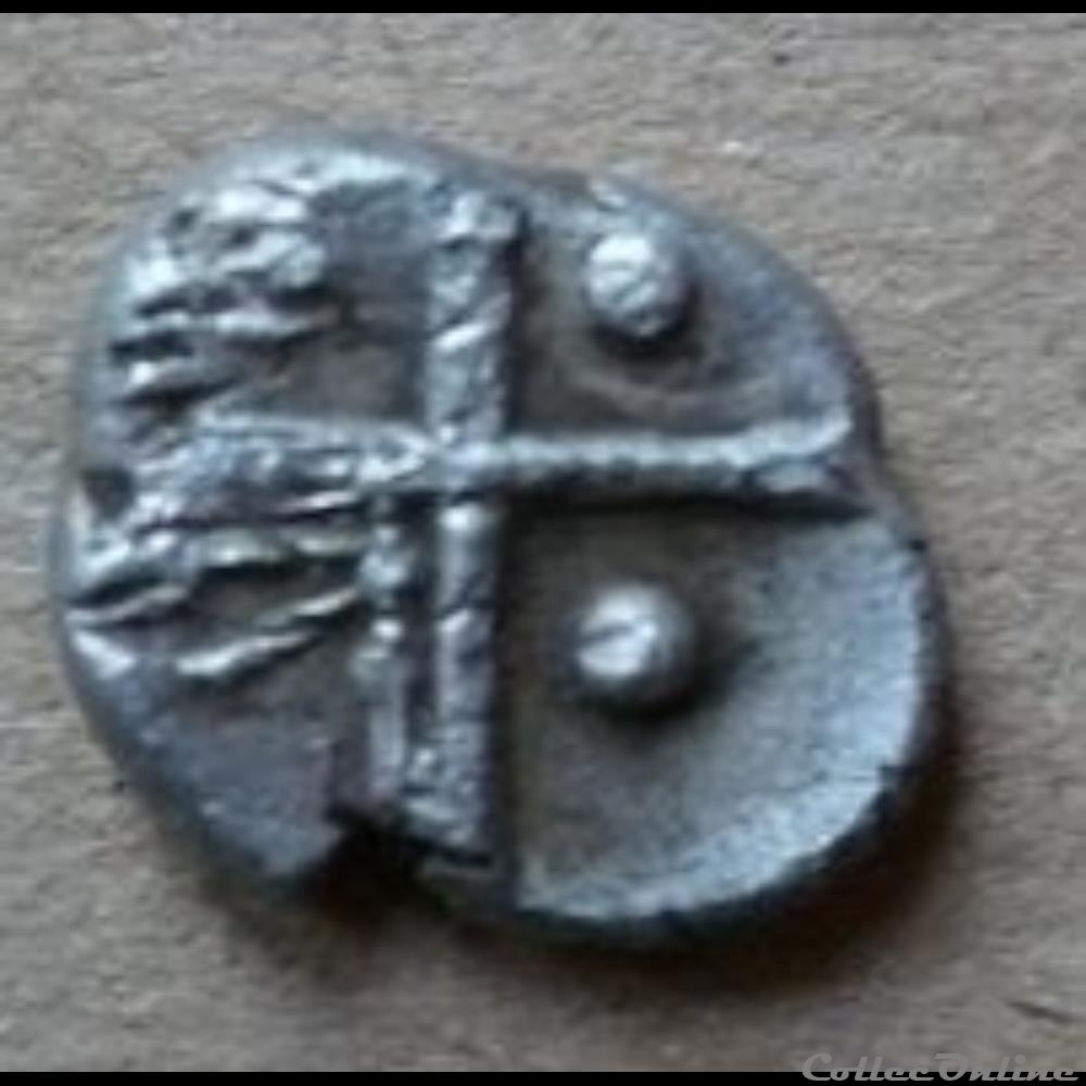 monnaie antique gauloise saves 390 et 257 drachme au triskele