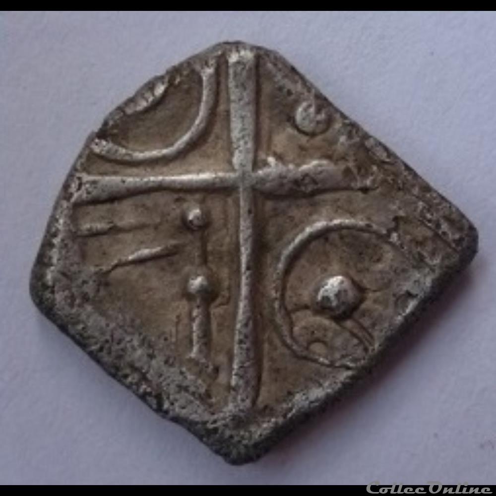 Savès 390 et 257 variante - Drachme au triskèle monnaie antique gauloise saves 390 et 257 variante drachme au triskele