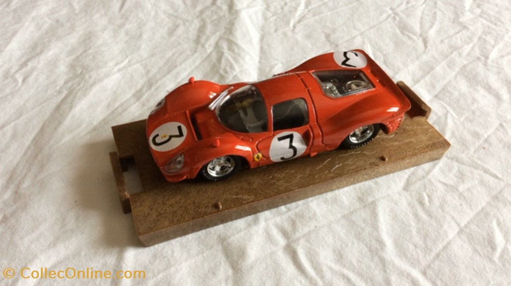 modeles reduits ferrari 330 p4