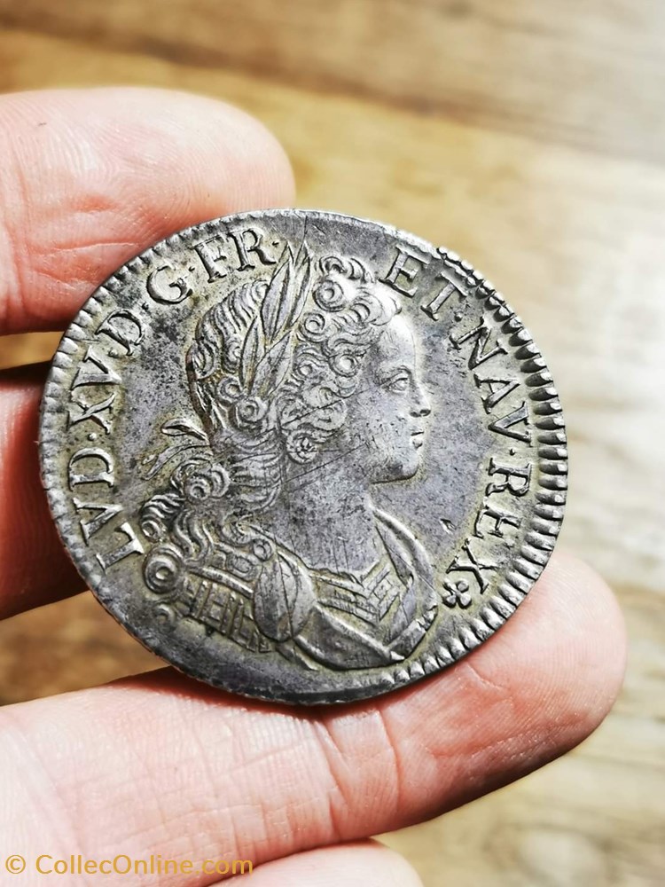 Louis XV écu de Navarre 1718 Paris 3 monnaies france royales louis xv ecu de navarre 1718 paris