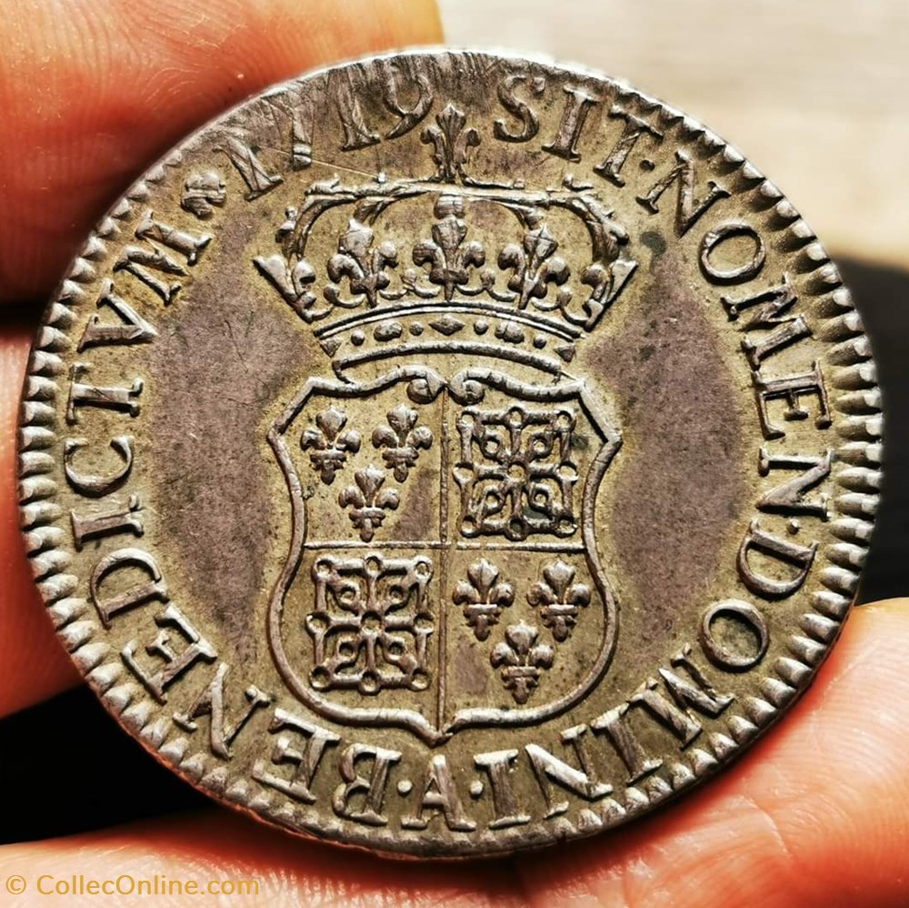 Louis XV écu de Navarre 1718 Paris 2 monnaies france royales louis xv ecu de navarre 1718 paris