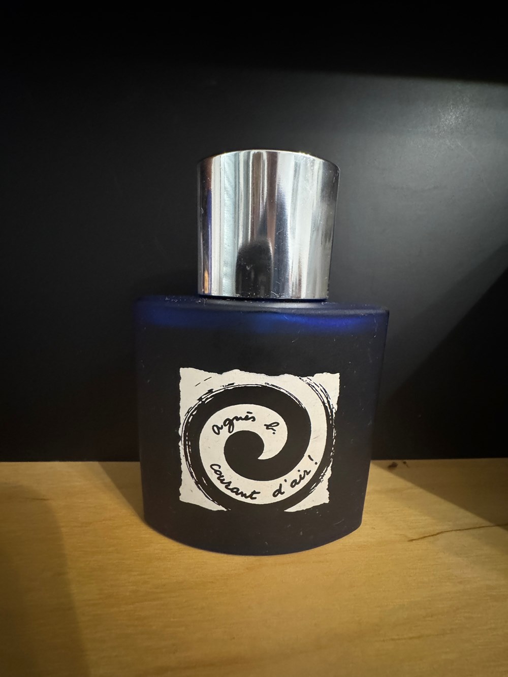 parfums beaute flacons agnes b courant air