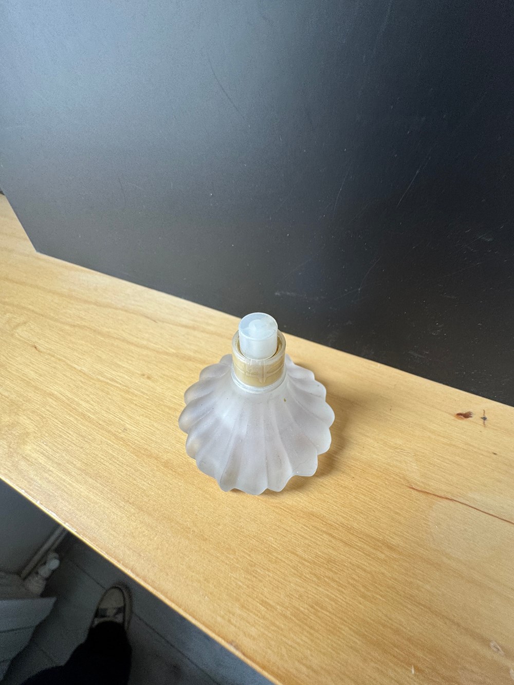 parfums beaute miniatures empty