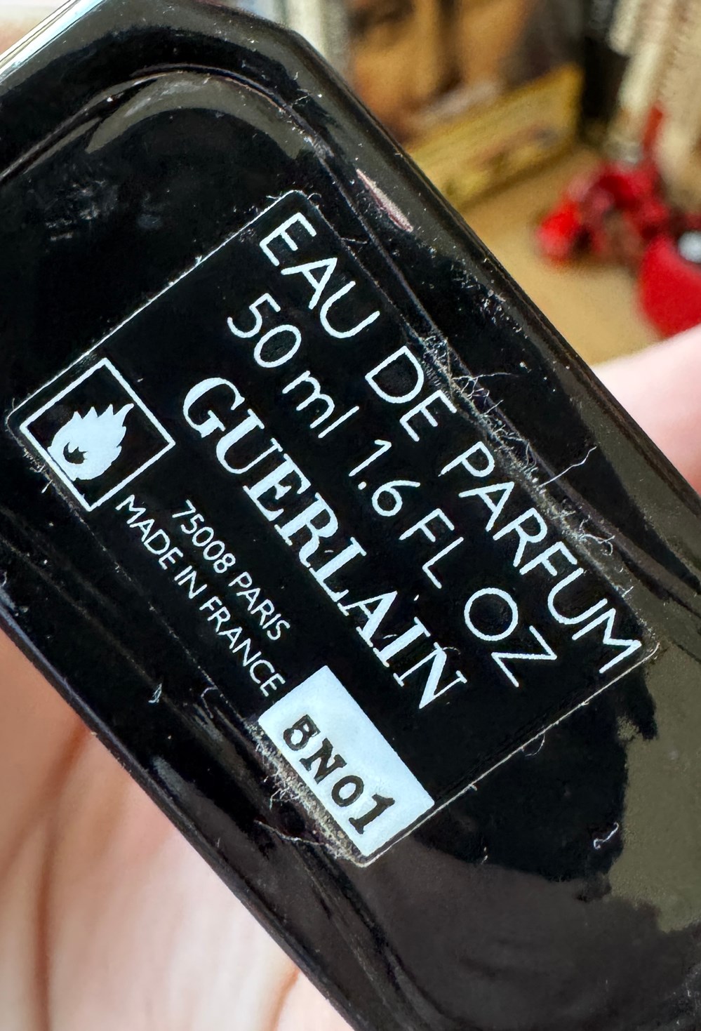 parfums beaute flacons guerlain la petite robe noire