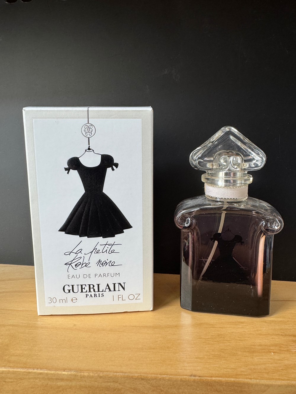 parfums beaute flacons guerlain la petite robe noire