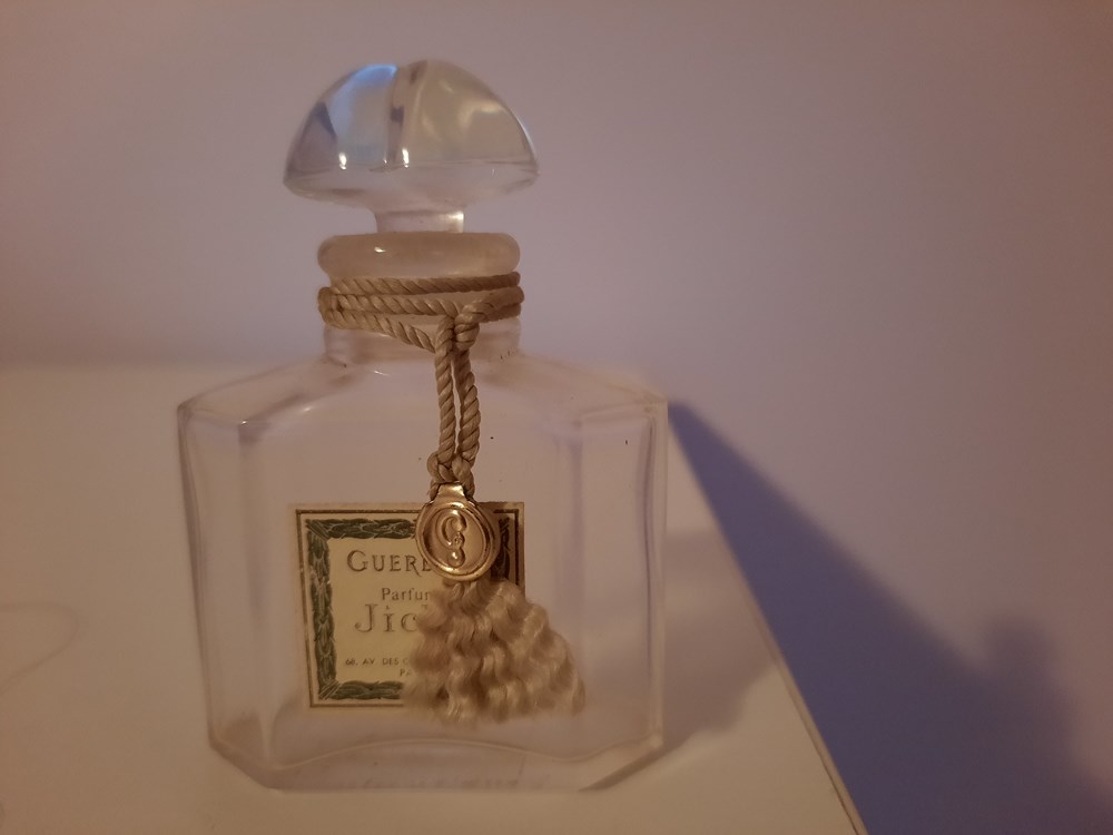 GUERLAIN: Flacon de Parfum 30ml JICKY parfums beaute flacons guerlain flacon de parfum 30ml jicky