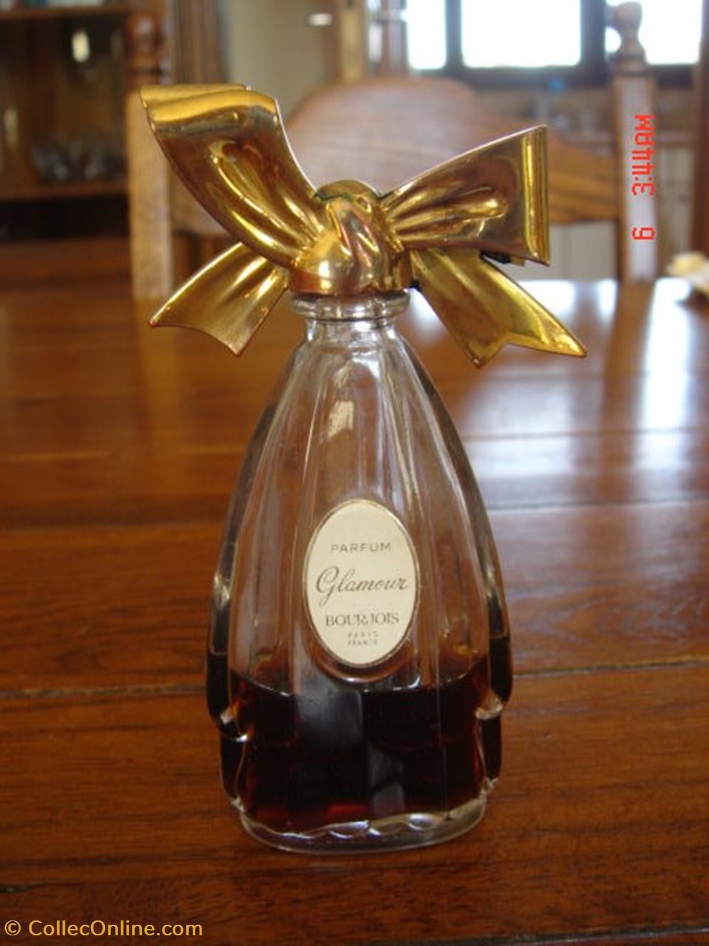 parfums beaute bourjois flacon de parfum glamour