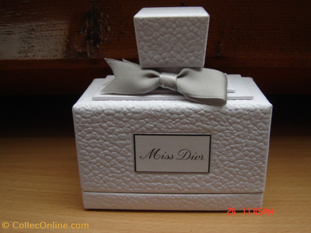 parfums beaute dior presentation luxueuse de miss dior en edp