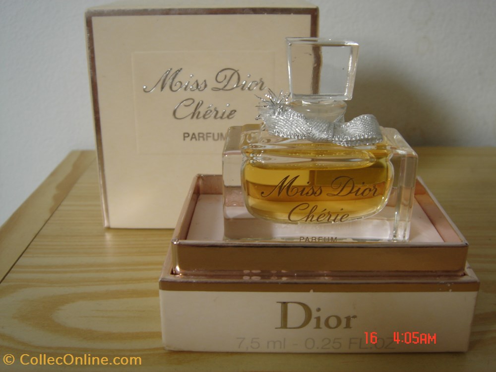 DIOR: Flacon de Parfum 7,5ml MISS DIOR CHÉRIE parfums beaute dior flacon de parfum 7 5ml miss dior cherie