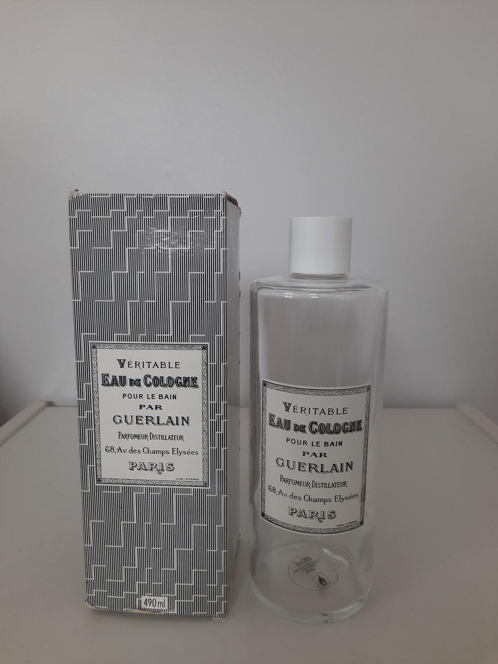 GUERLAIN: Véritable EDC Pour le Bain (vide) parfums beaute flacons guerlain veritable edc pour le bain vide
