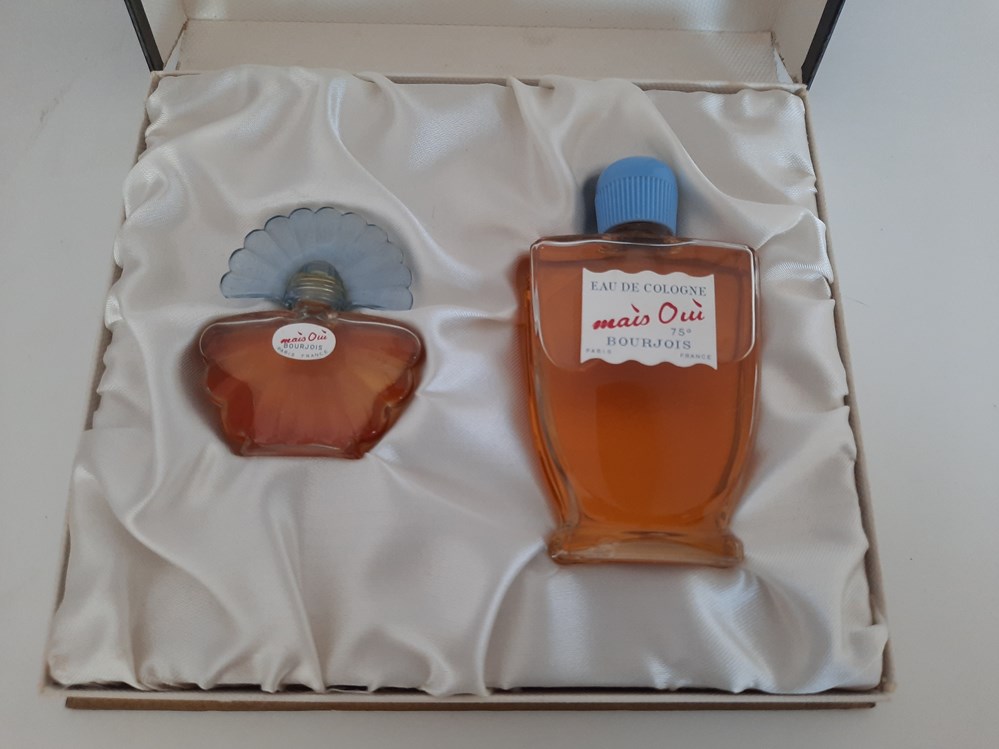 Coffret Flacons de Parfum "MAIS OUI" parfums beaute coffret flacons de parfum mais oui
