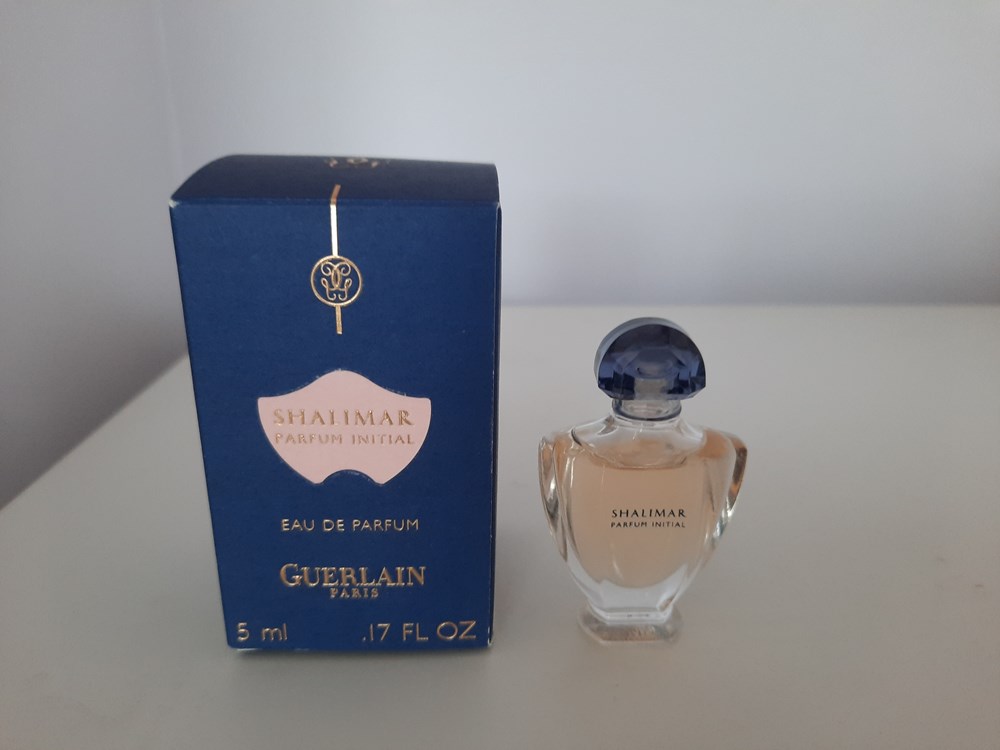 GUERLAIN: Miniature EDP 5ml SHALIMAR parfums beaute guerlain miniature edp 5ml shalimar