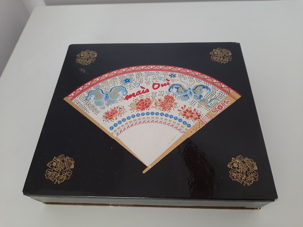 Coffret Flacons de Parfum "MAIS OUI" parfums beaute coffret flacons de parfum mais oui