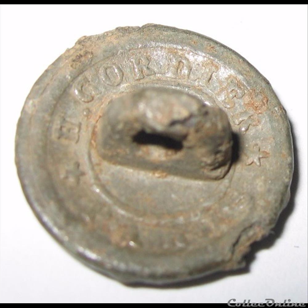 bouton militaire infanterie 7eme r chasseurs 1844 1871