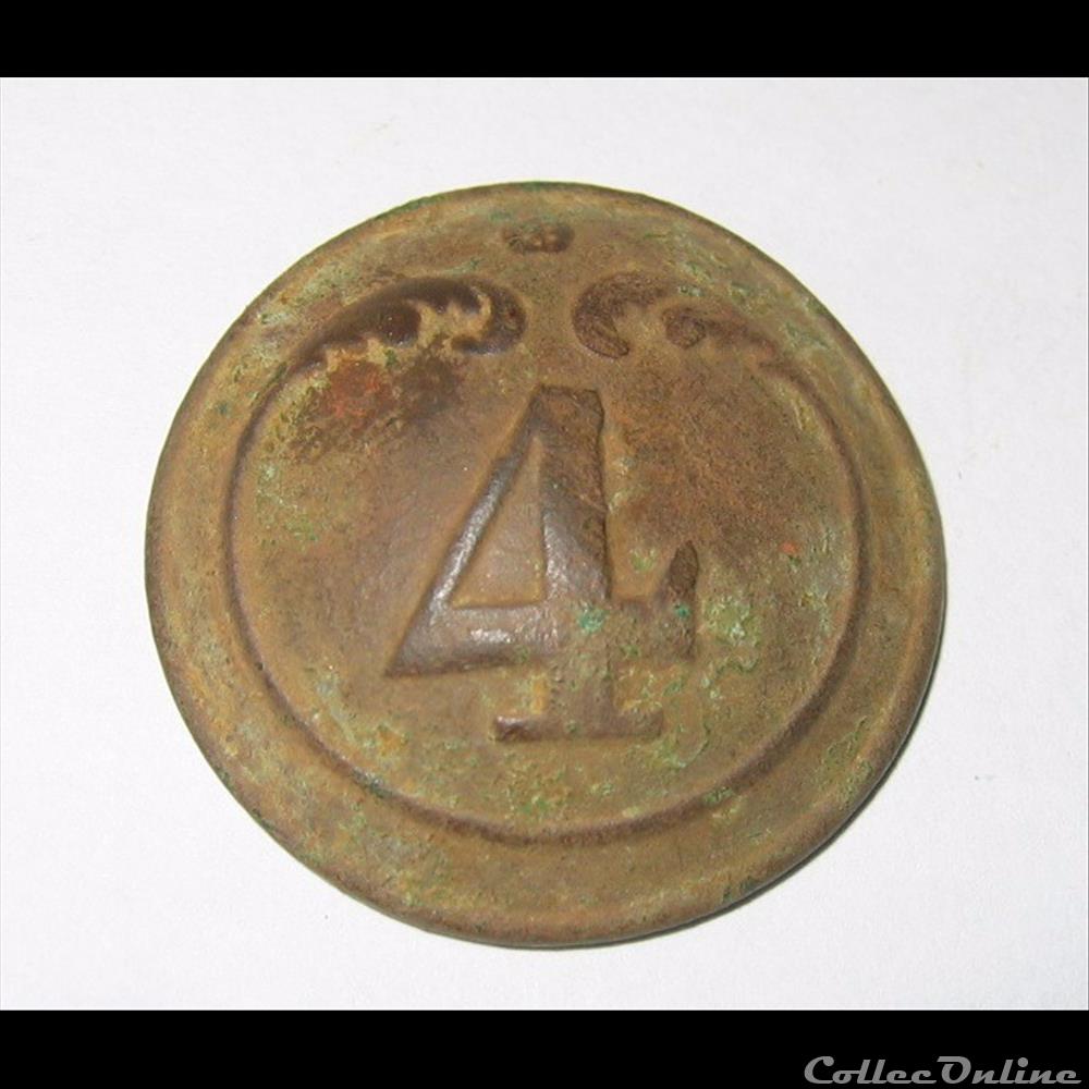 4e RI troupes à pieds 1820-1844 bouton militaire infanterie 4e ri troupes a pieds 1820 1844