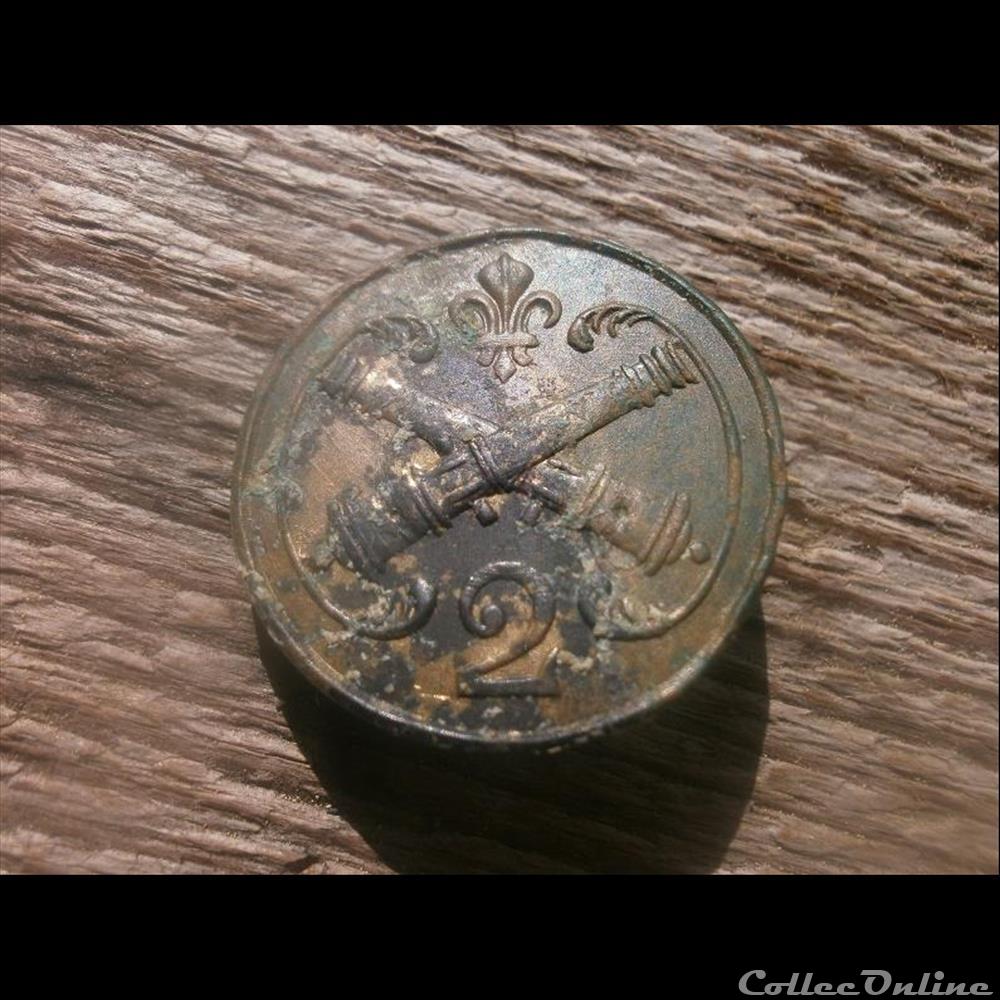 2e R canonniers à pieds 1815-1829 bouton militaire infanterie 2e r canonniers a pieds 1815 1829